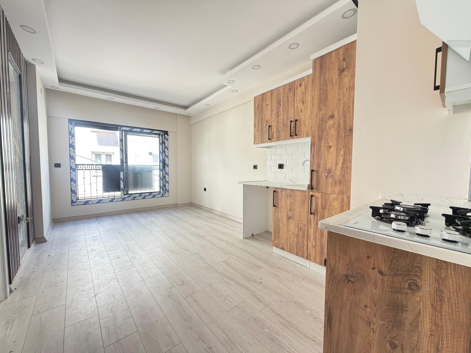 Hatay'da Çok Merkezi Kiralık Sıfır Otoparklı Arakat Fırsat 1+1