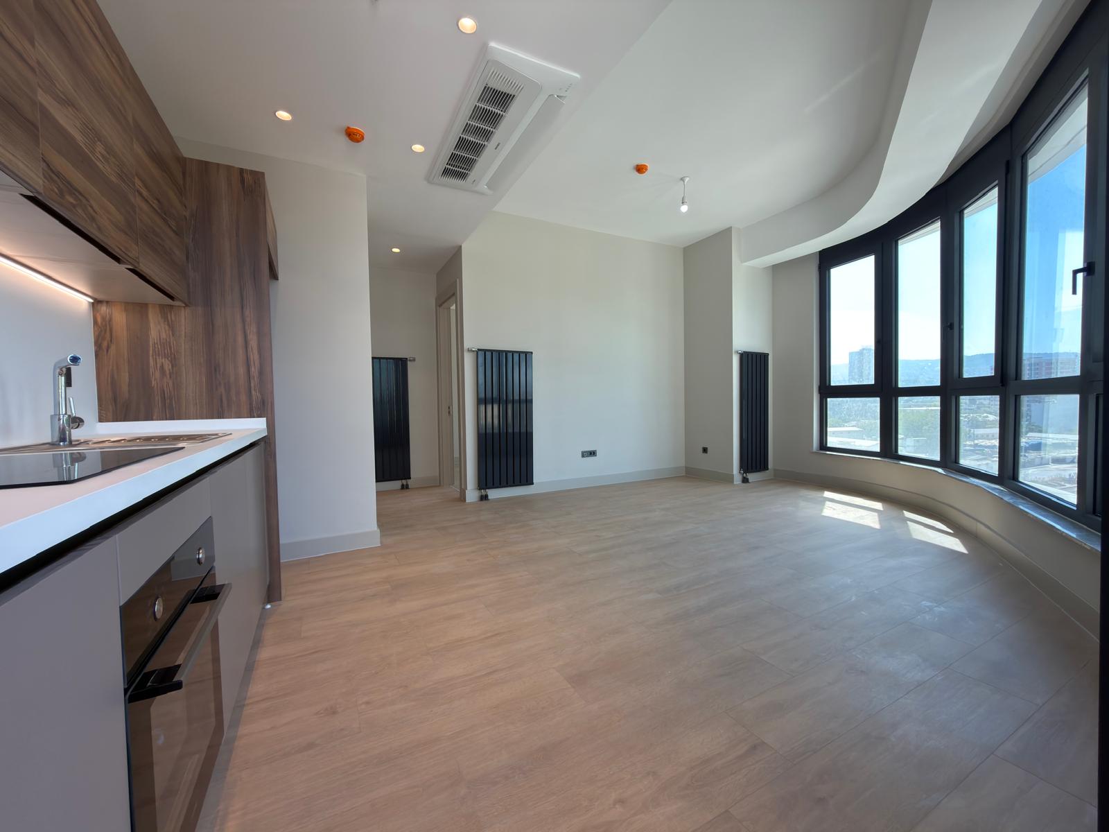 Evora İzmir'de Kiralık Büyük Tip 1+1 Daire (K Blok)