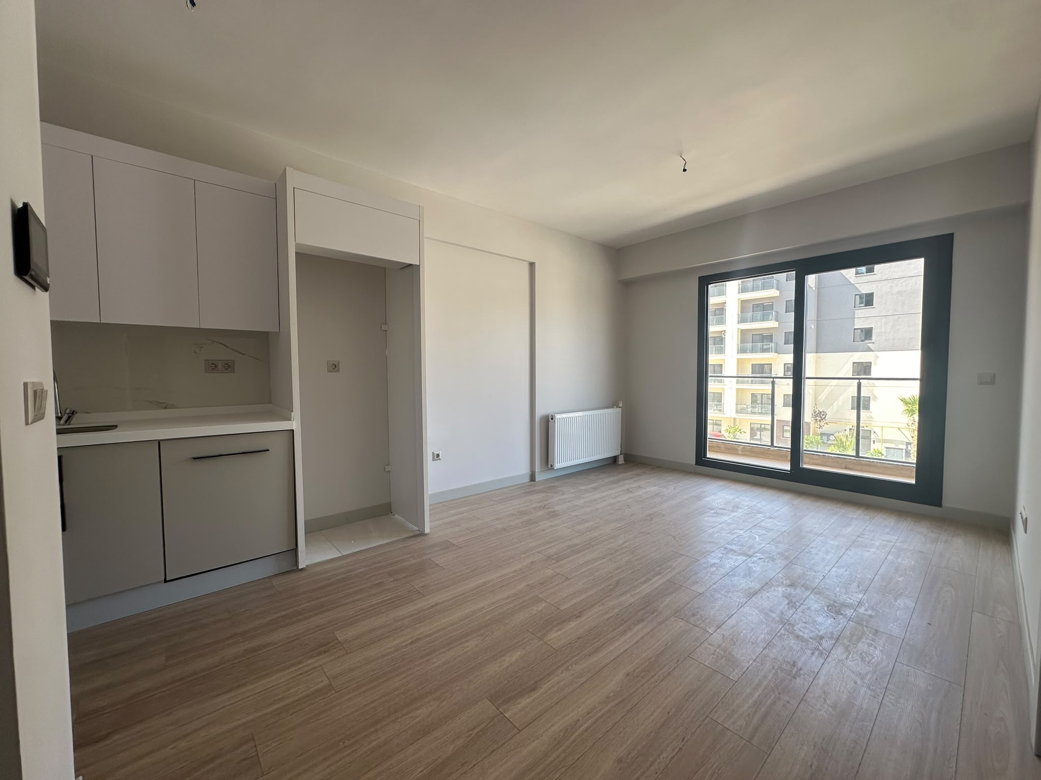 Park Yaşam Atlantis'te Kiralık 1+1 Giriş Cephe Ara Kat Daire