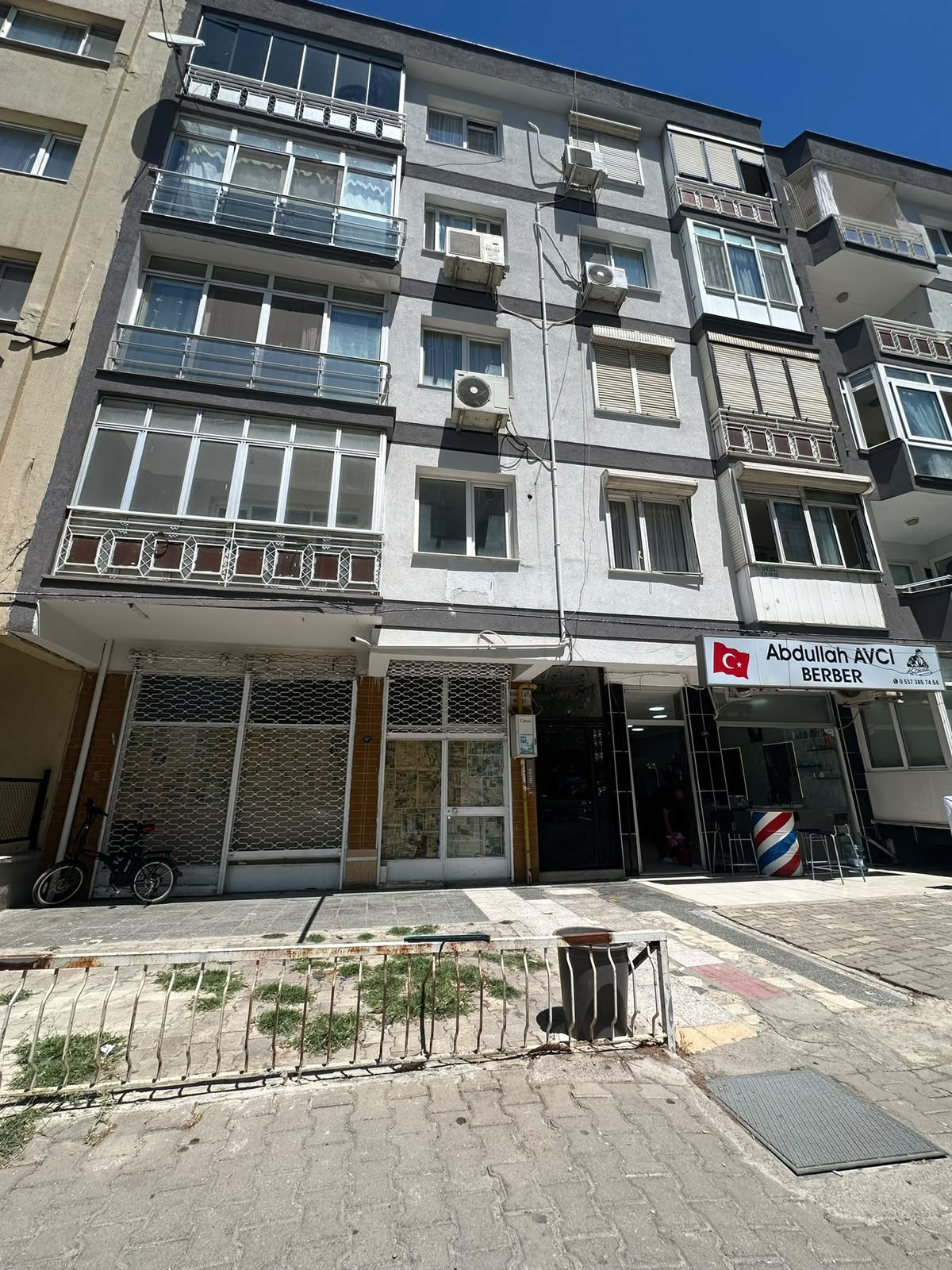 Mansuroğlu'nda Yaşar Üniversitesi Karşısı Kiralık 3+1 Daire