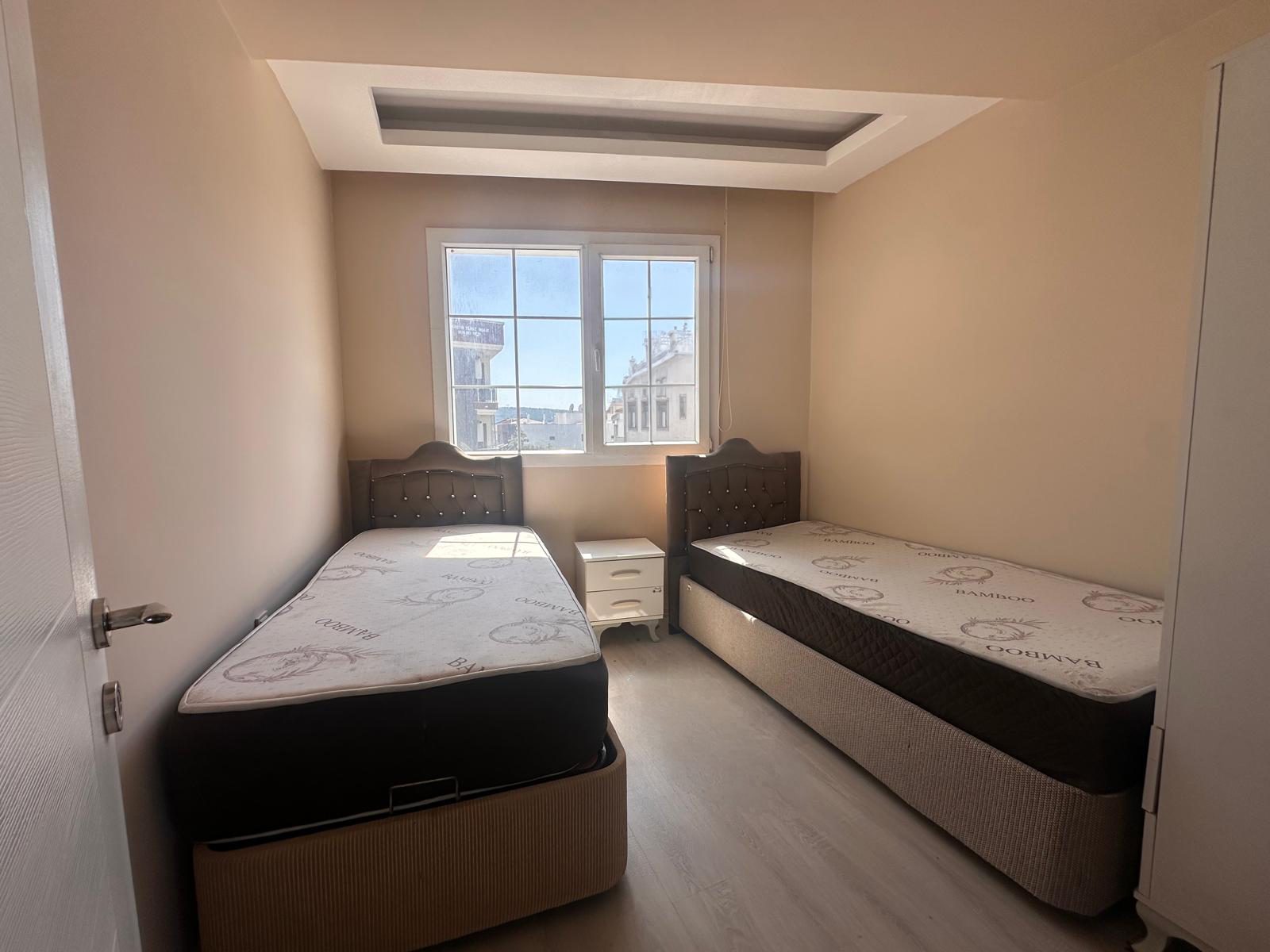Buca Atatürk Mahallesi'nde DEÜ Yakını Eşyalı Kiralık 1+1 Daire