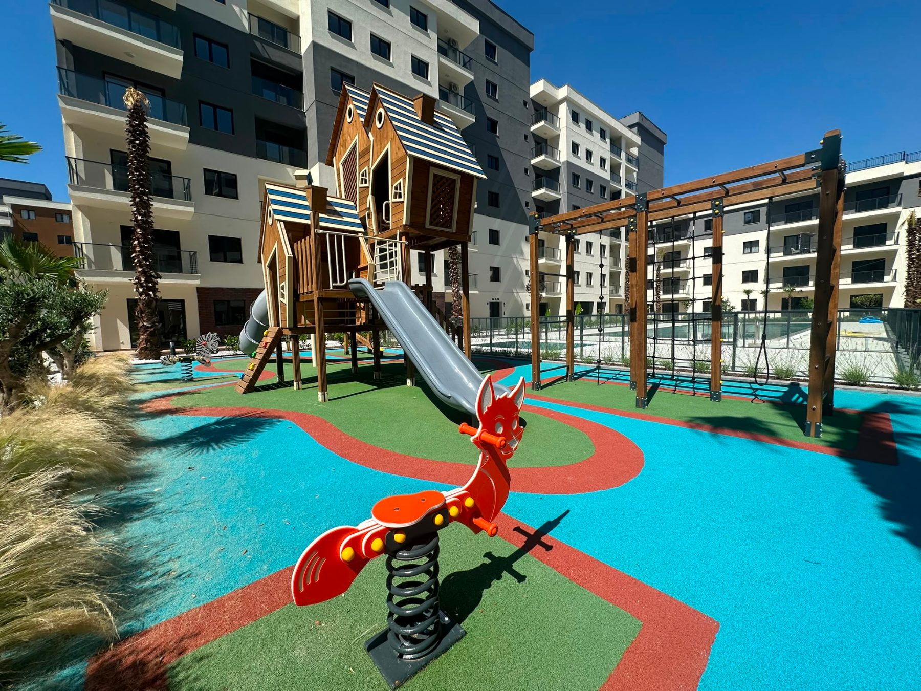 Park Yaşam Atlantis'te Kiralık 1+1 Giriş Cephe Ara Kat Daire